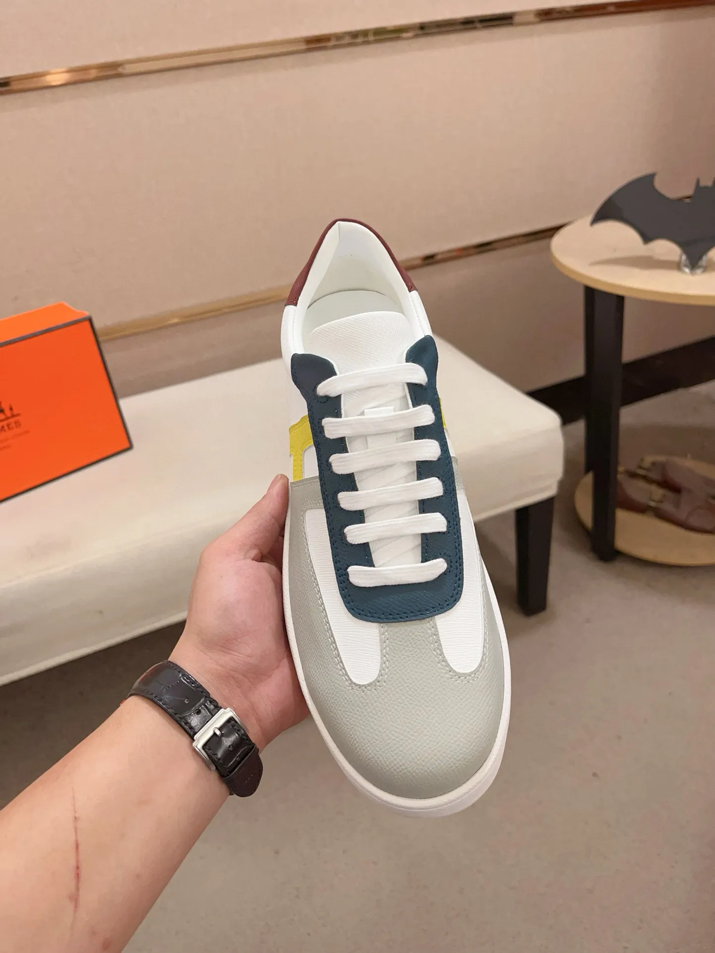 Men's clothing and shoes💰: 400💰《HERMES》【Classic Original Version】Hermès; Top 🔝 Purchasing Agency 🔍🔍Men's latest 🇺🇸 counter sales simultaneously, original ▲▲cowhide imported from Italy ▲▲Exquisite workmanship (Italian 🇮🇹Imported water-dyed 🐂cowhide lining) sole: original sole provided by the original factory, ⚠️exclusive double-layer activity·TPR·rubber·combined molded outsole; Code number: 38-44 (45/46 can be customized, non-refundable)